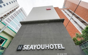 Exterior detail - Busan Gwangalli SEAYOU HOTEL (Busan)