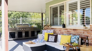 Terrace/patio - Ultimate Private Mini Resort in Port Stephens Perfect for large groups (Anna Bay)