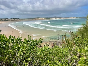 Beach - Ultimate Private Mini Resort in Port Stephens Perfect for large groups (Anna Bay)