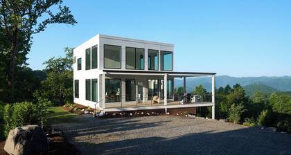 Cube | Private Mountain Retreat with Panoramic Views