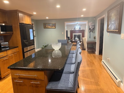 Enjoyable 3-bedroom house with AC in North Attleborough