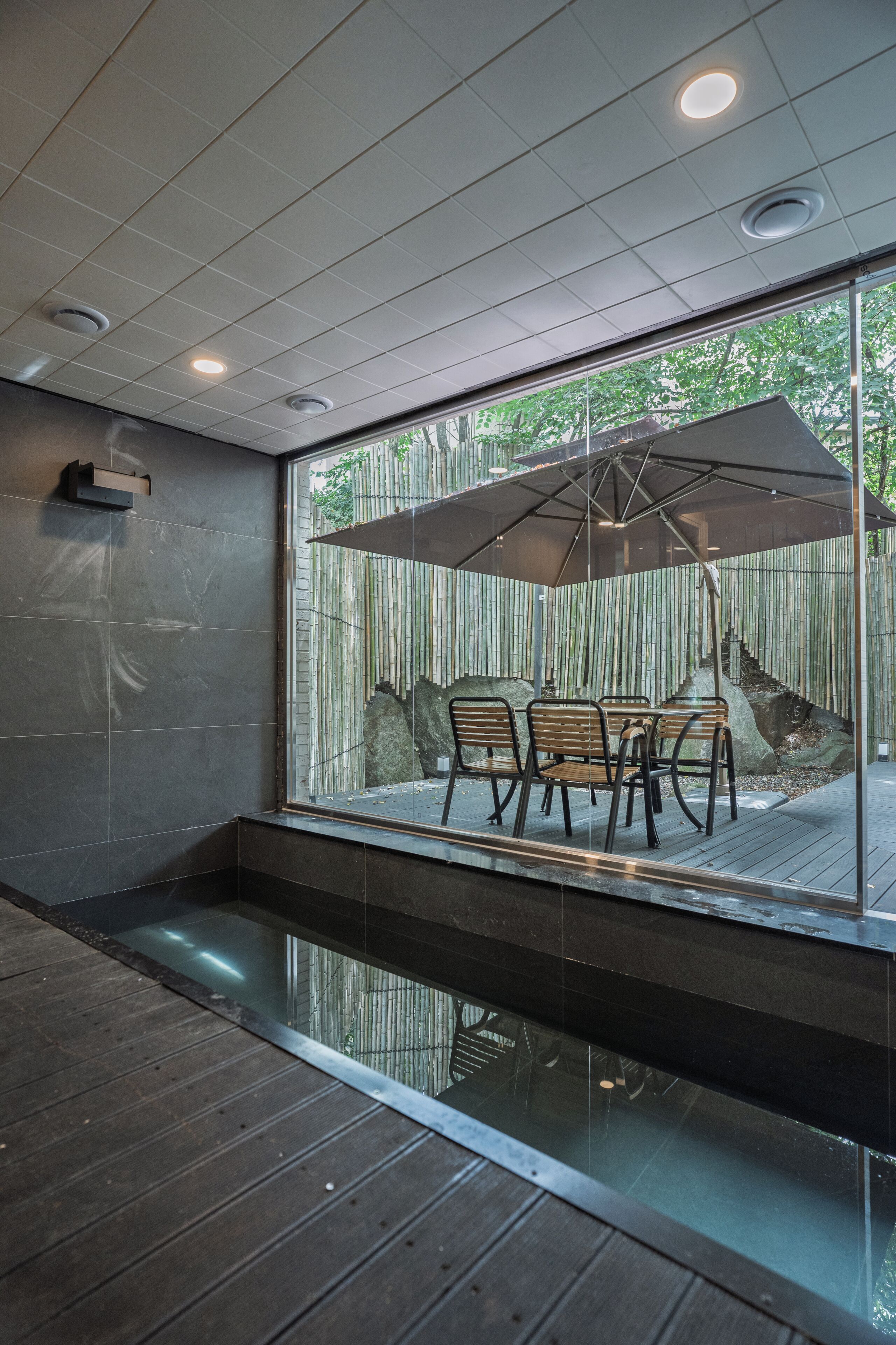 Slow suite room 1001 | Private pool