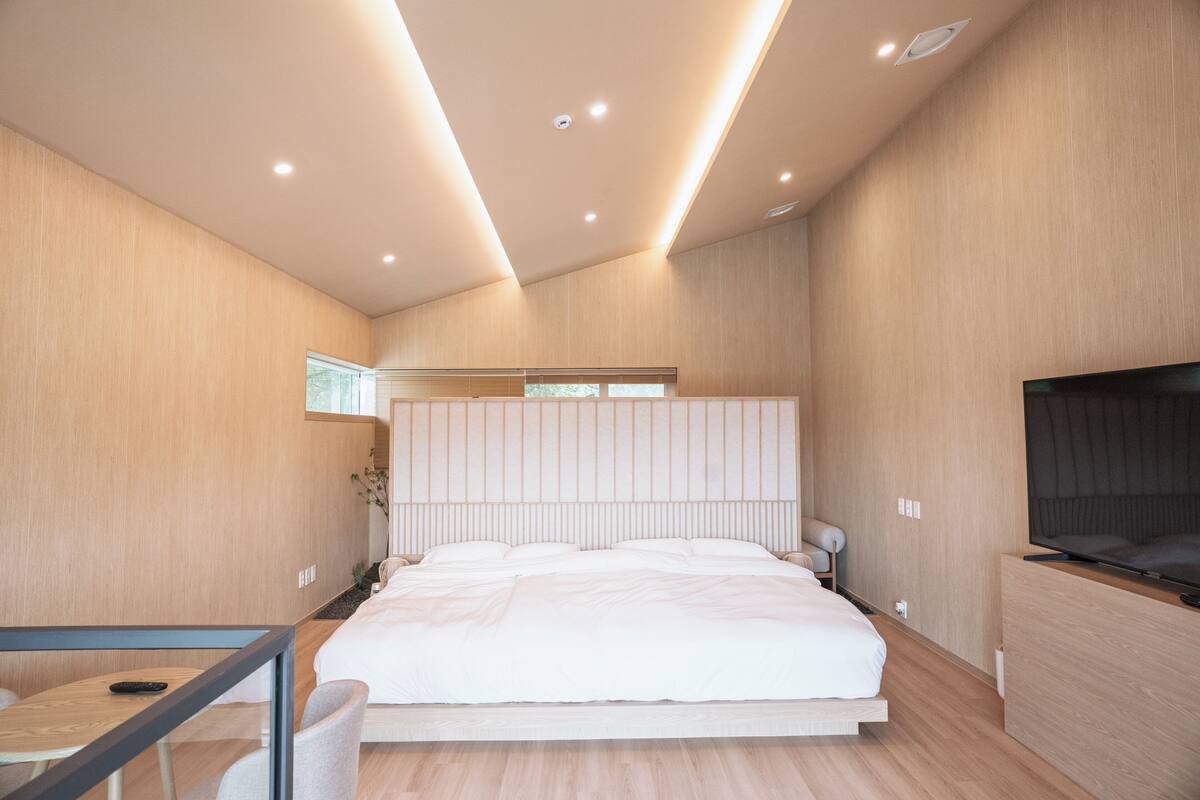 Slow suite room 1001 | WiFi (free)