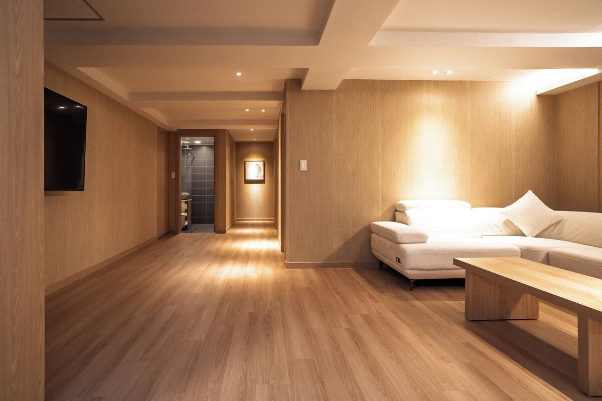 Bamboo Room 101 | Living area