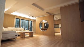 Bamboo Room 101 | Living area