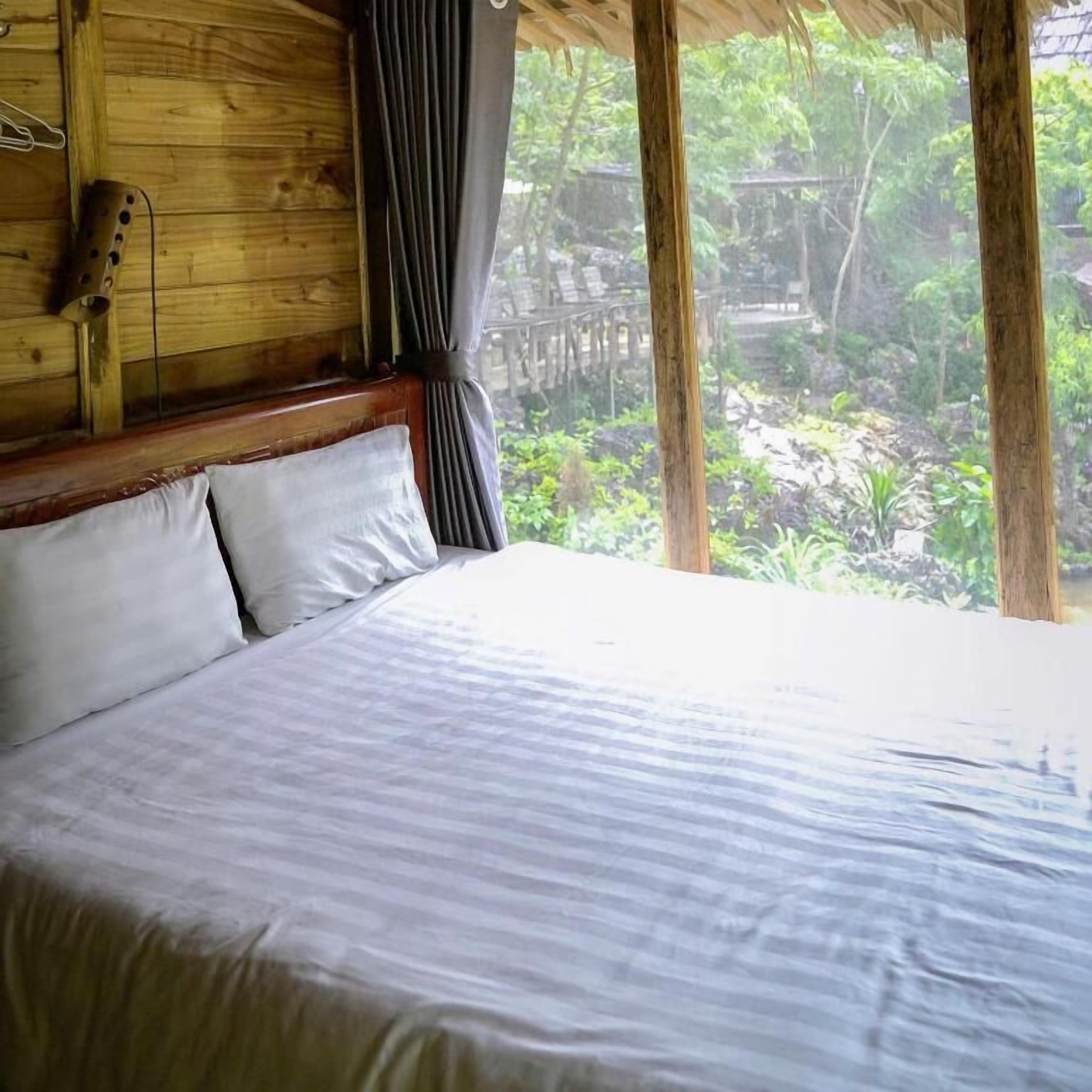 Deluxe Double Room, Balcony, Mountain View | Free WiFi