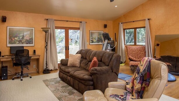 Unclassified image, 1 of 33, button - Mi Casa - Monterey Home - Del Monte Golf Course Frontage (Monterey)
