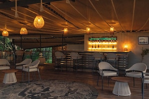 2 bars/lounges - Surana Mara Camp (Maasai Mara)