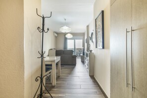 Unclassified image, 4 of 25, button - Leonor Apartment in the Center with Parking (Conil de la Frontera)