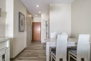 Unclassified image, 2 of 25, button - Leonor Apartment in the Center with Parking (Conil de la Frontera)