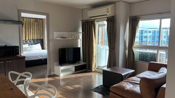 Dupleks Comfort, 2 kamar tidur, dapur kecil, pemandangan danau | Area keluarga