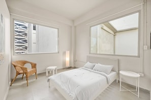2 bedrooms, Internet, bed sheets - Barrio Sanctuary - Sol (San Juan city)