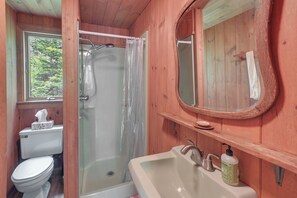 Bathroom - A True Escape: Island Sanctuary in Vinalhaven (Vinalhaven)