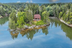 Exterior - A True Escape: Island Sanctuary in Vinalhaven (Vinalhaven)