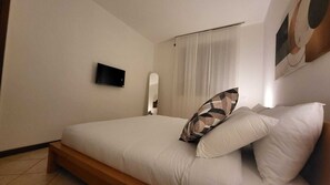1 camera, ferro/asse da stiro, Wi-Fi gratuito, lenzuola