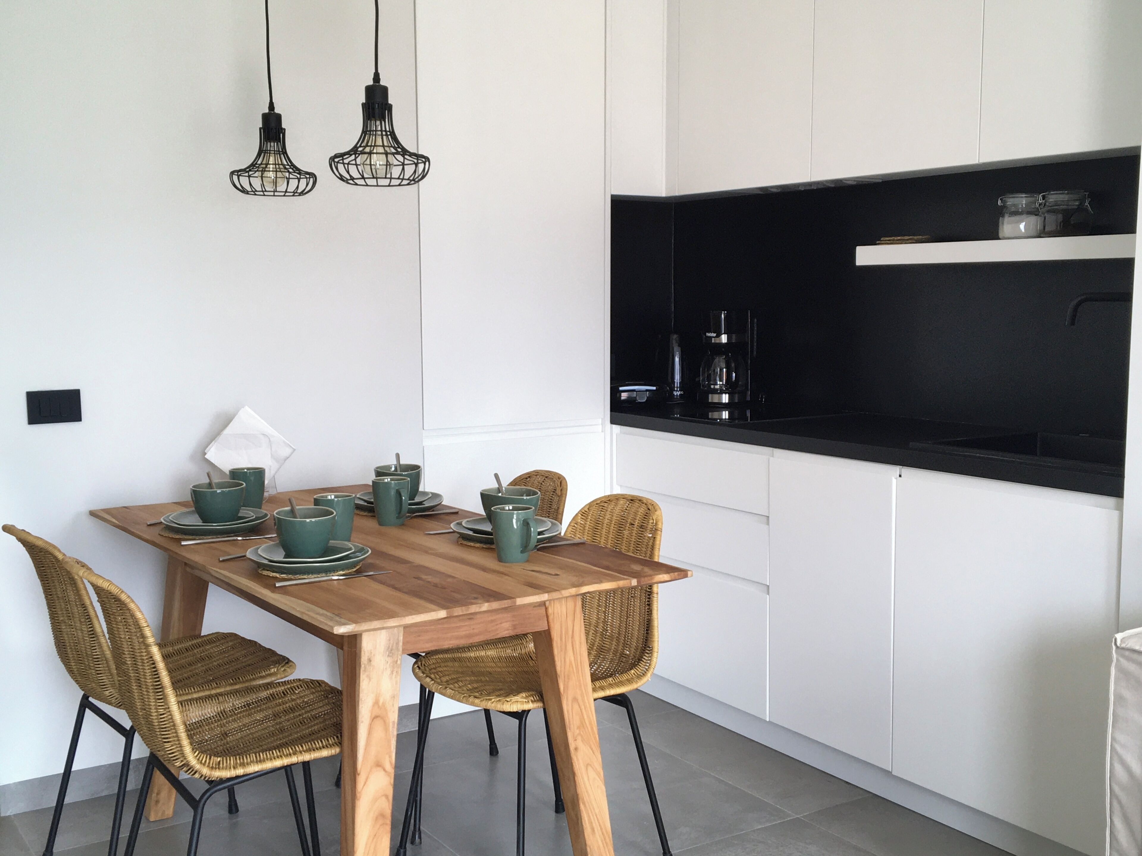 One-Bedroom Apartment Ground Floor with Private Terrace | Restaurantes