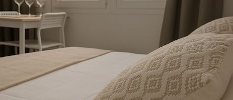 1 makuuhuone, silitysrauta/-lauta, Wi-Fi, vuodevaatteet