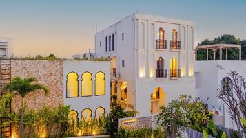 Front of property – evening/night