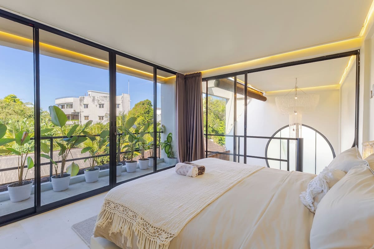 Loft luxo, piscina particular | Cofres nos quartos, cortinas blackout, Wi-Fi de cortesia