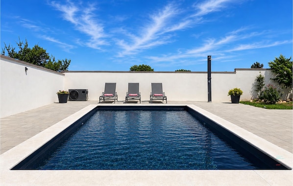 Beheizter Pool