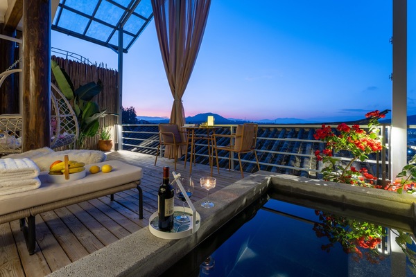 Luxury Double Room, Resort View | Property grounds