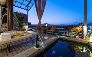 Luxury Double Room, Resort View | Property grounds