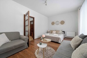 1 Schlafzimmer, Bügeleisen/Bügelbrett, Reisekinderbett, WLAN
