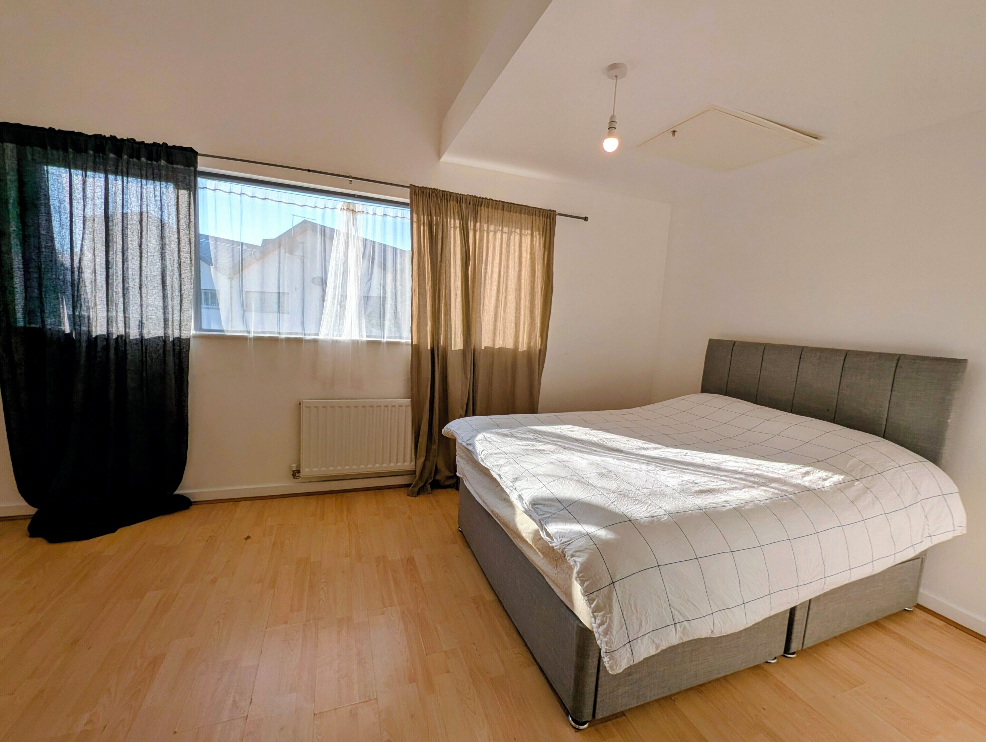 2 bedrooms, iron/ironing board, Internet, bed sheets