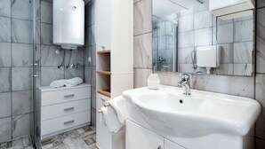 Unclassified image, 4 of 22, button - 2 bedroom awesome apartment in Rovinj (Rovinj)