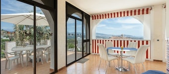 Villa Magnolia con piscina y vistas