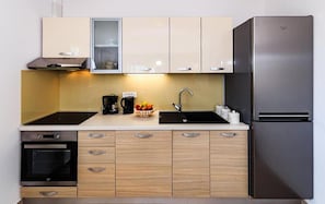 Coffee/tea maker, fridge, microwave, oven - Stunning apartment in Ika with house sea view (Ika)