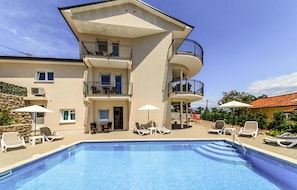 Pool - 3 bedroom awesome apartment in Ika (Ika)