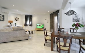 Smart TV - 3 bedroom beautiful apartment in Lovran (Lovran)