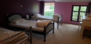 3 Schlafzimmer, Bügeleisen/Bügelbrett, Bettwäsche