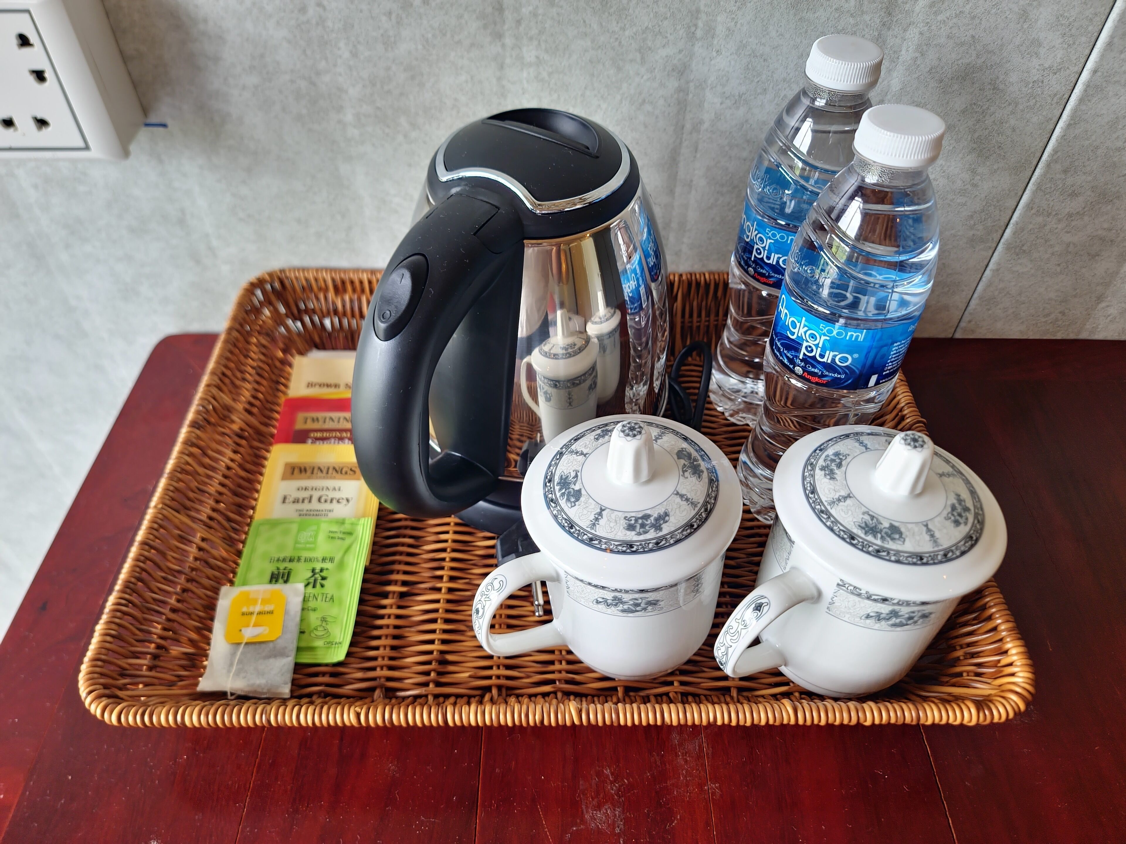 กาแฟและ/หรือเครื่องทำกาแฟ