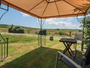 Outdoor dining - Moorland Retreat (Bodmin)