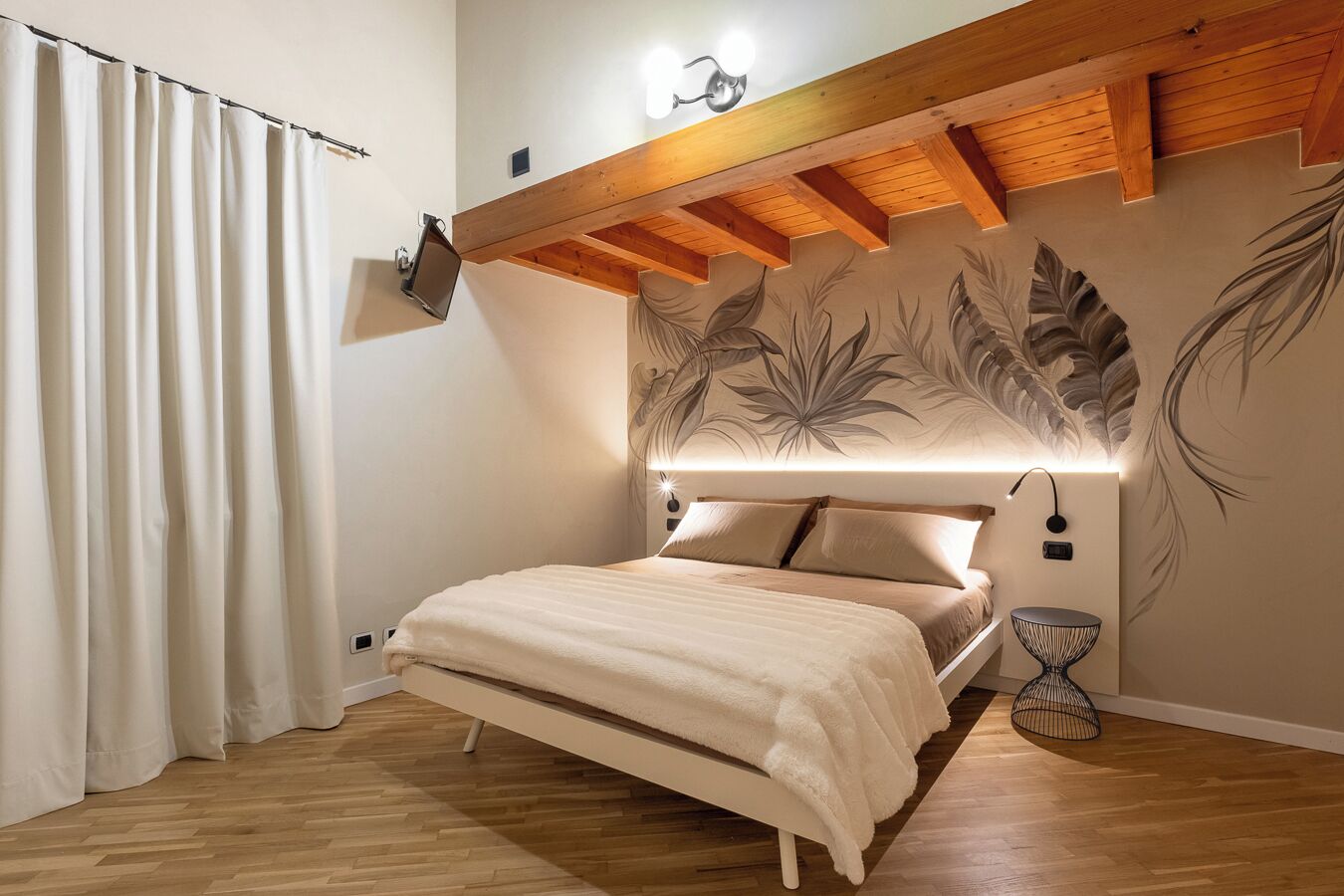 Apartamento, 3 quartos, vista para o lago | Ferros/tábuas de passar roupa, Wi-Fi de cortesia