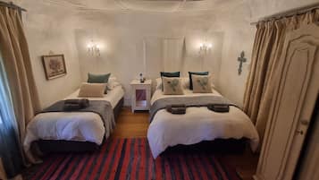 Family Triple Room | Laptop workspace, free WiFi
