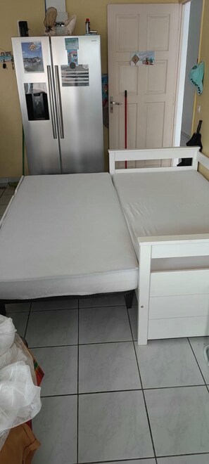 WiFi, bed sheets - Cozy Studio (Port-Louis)