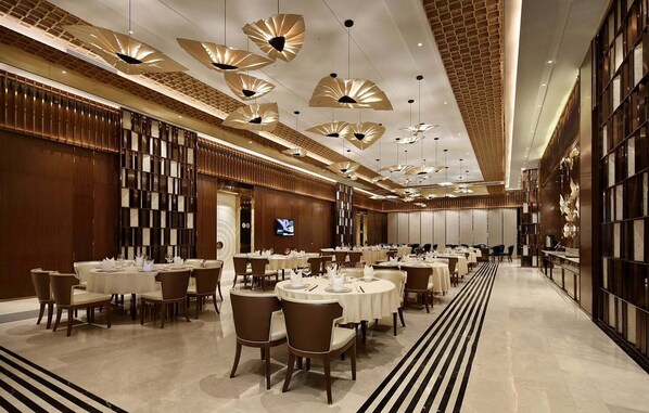 Dining - LUFUYEAN HOTEL (Phnom Penh)