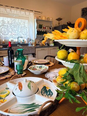 Dining - Vrbo Property (Arola-Preazzano)