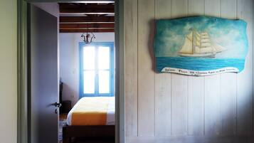 3 slaapkamers, een strijkplank/strijkijzer, wifi, beddengoed