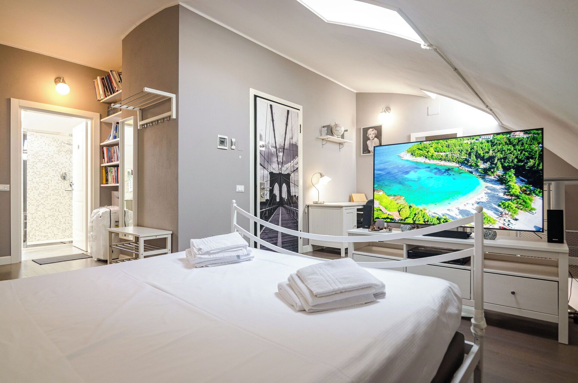 1 bedroom, iron/ironing board, travel crib, WiFi (free)
