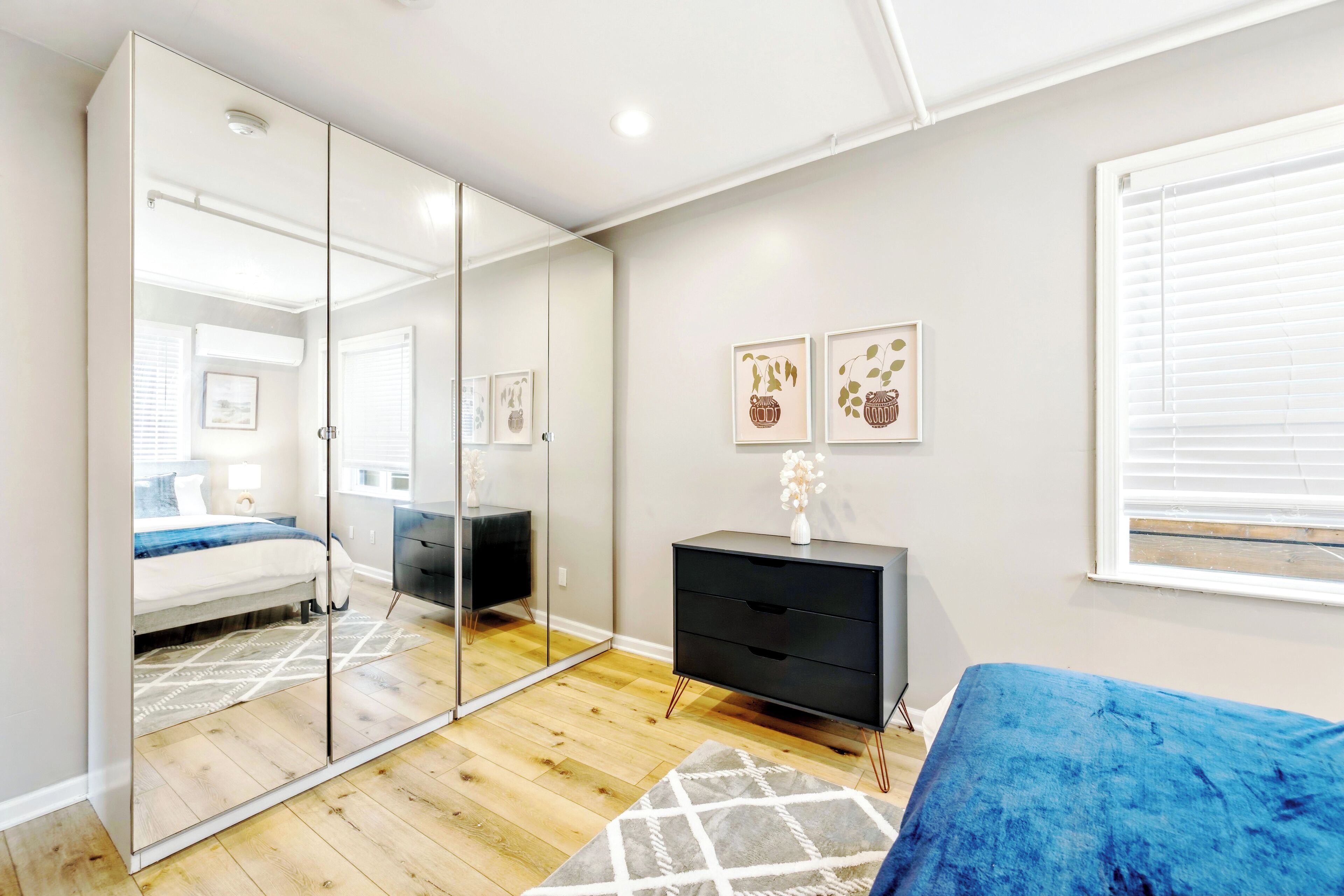 5 slaapkamers, een strijkplank/strijkijzer, gratis wifi, beddengoed