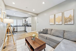 Smart TV - Modern 5BR House with AC in Central Berkeley (Berkeley)