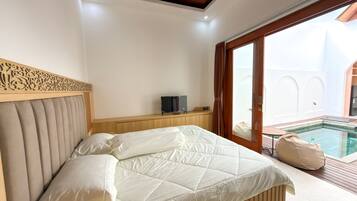 Villa, 2 Bedrooms, Patio, Pool View | Free WiFi