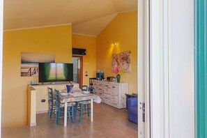 Interior - Between Sea & Nature – 3 Minutes from La Pelosa (Stintino)
