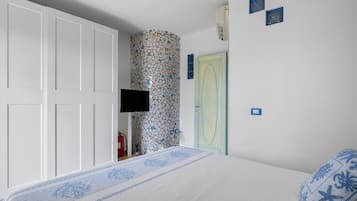 3 quartos, ferros/tábuas de passar roupa, Wi-Fi, roupa de cama