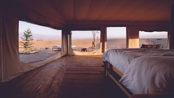 Deluxe-Vierbettzimmer, Blick auf die Wüste