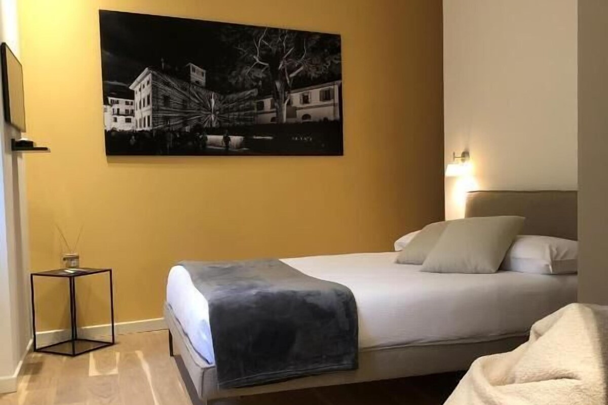 Junior Apartment, City View | In-room safe, soundproofing, WiFi (free)